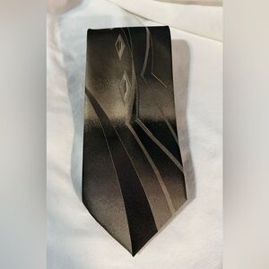 JF J.Ferrar Black and Gray Abstract Geometric Tie 100% Silk